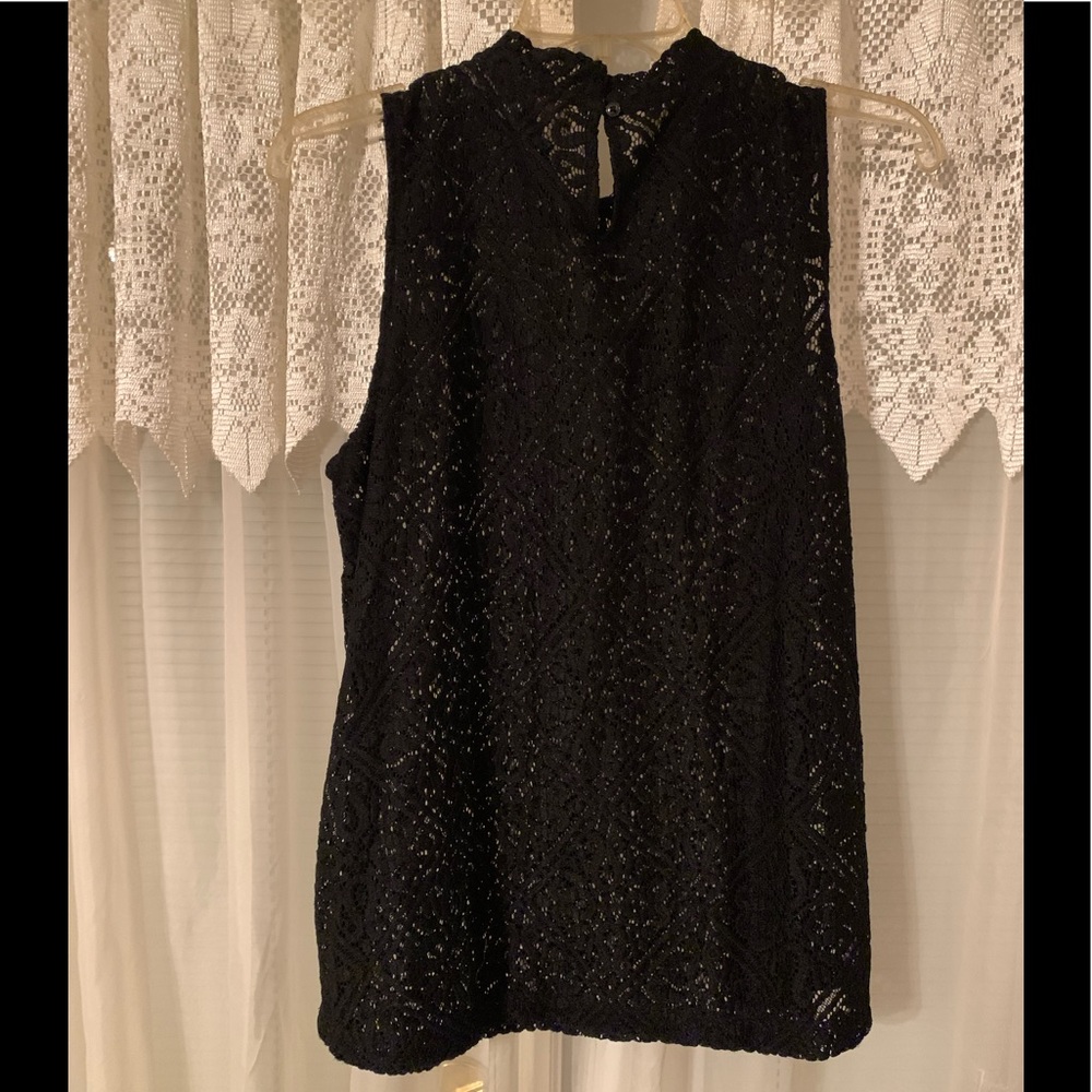 Medium black loft blouse